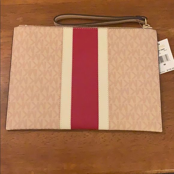 Pre-loved 🎉 Michael Kors JetSet LARGE Travel Zip WRISTLET - Picture 3 of 5